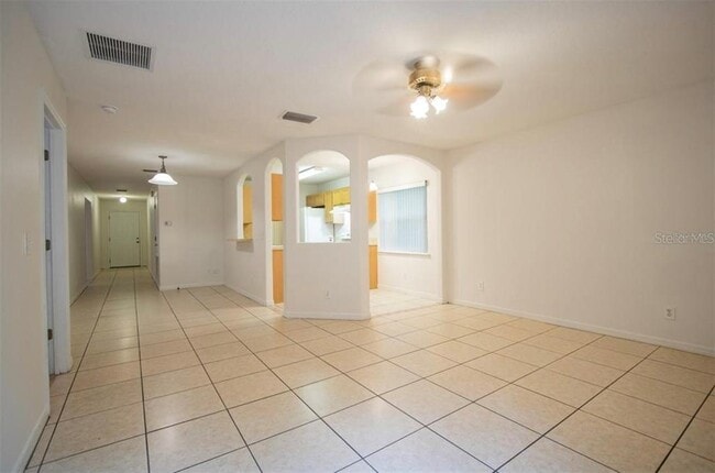 Building Photo - 718 Lyman St