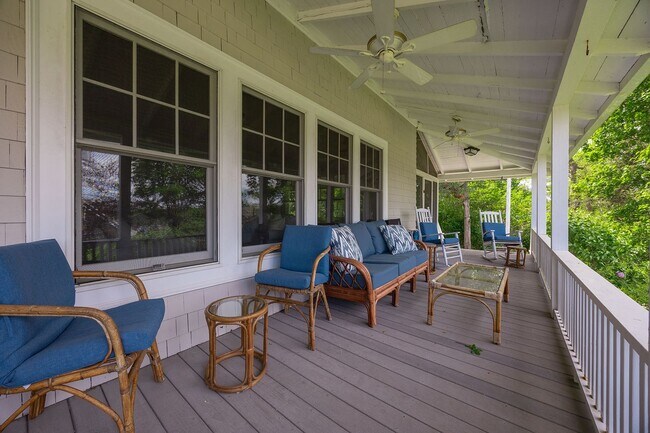 Building Photo - Winter Rental: Tidebend – Exceptional 6-Bedroom Home Overlooking the Annisquam River