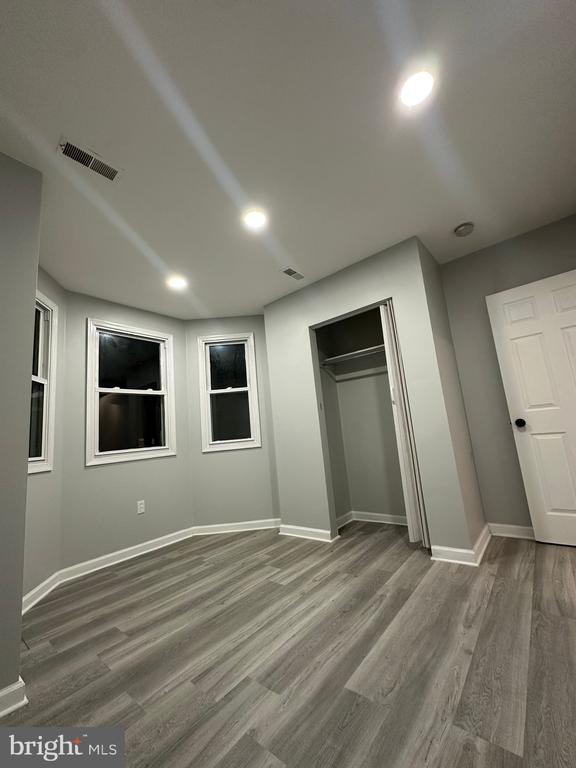 Building Photo - 1724 Master St