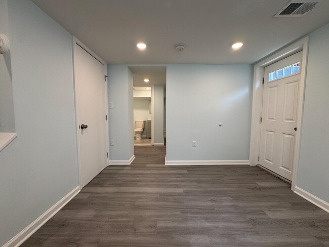 Building Photo - 9405 Rhode Island Ave