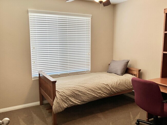Building Photo - Welcome to your new home at Alington Bend ...