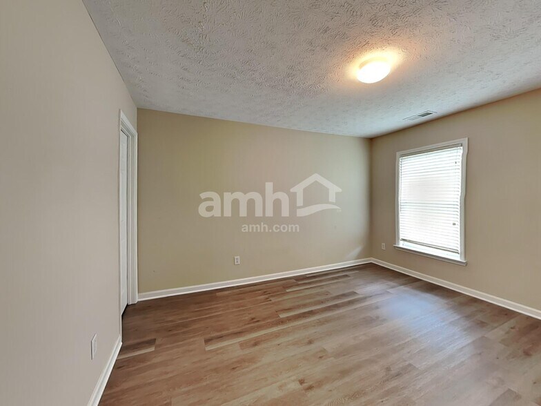 Building Photo - 7105 Flagstone Pl