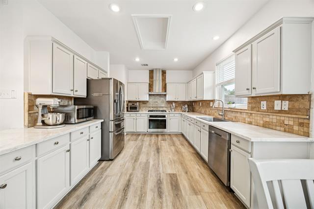 Building Photo - 7616 Sonoma Valley Dr