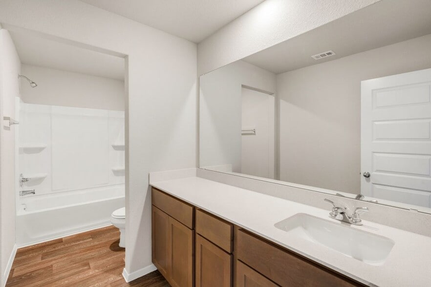 Building Photo - 2615 Towy Rd