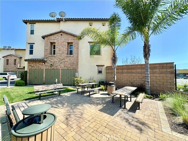 Building Photo - 11821 E Solana Pl