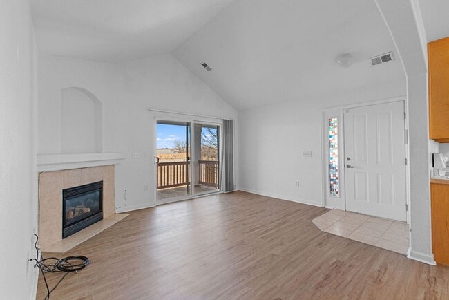 Building Photo - Bright and Spacious 2-Bedroom, 2-Bath Condo in South Loveland