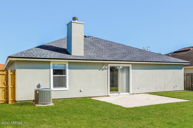 Building Photo - 3757 Woodbriar Dr