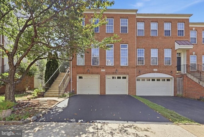 Building Photo - 24699 Siltstone Square