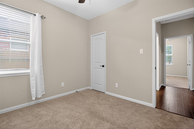 Building Photo - 7712 Boulder Sunstone Ln