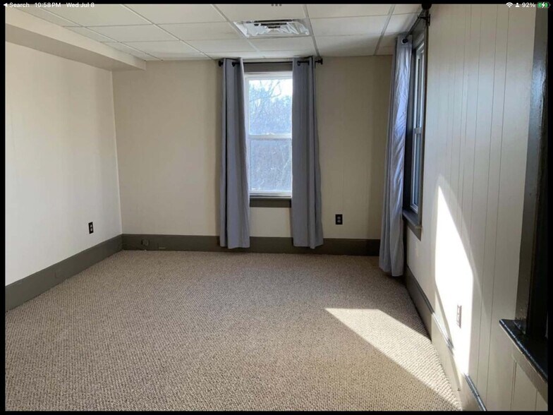 Building Photo - 1434 Pocono Blvd