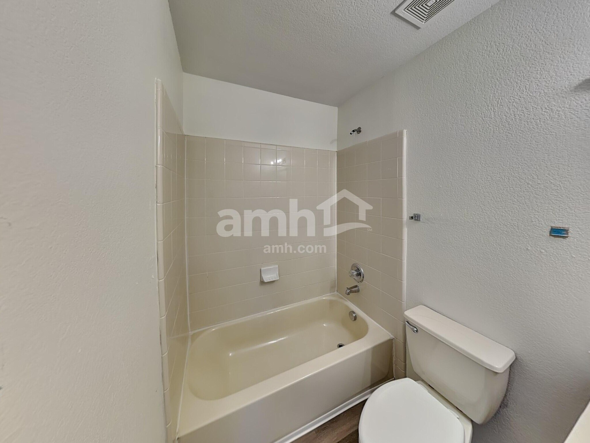 Building Photo - 7622 Bartell Point