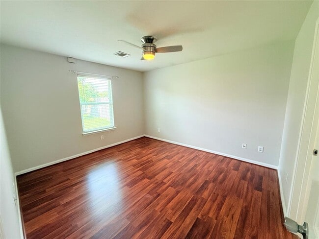 Building Photo - 29019 San Jacinto River Ct