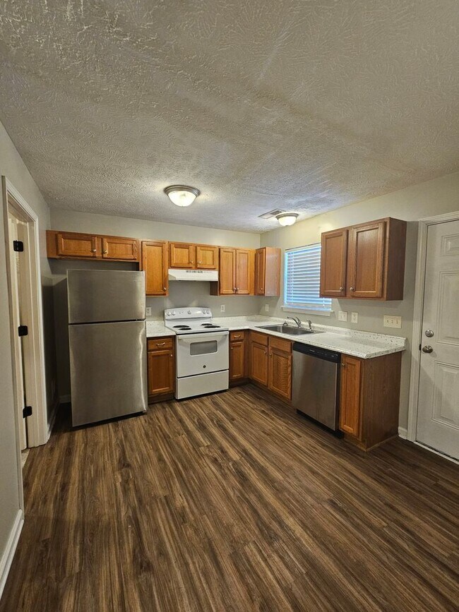 Building Photo - Murfreesboro Duplex - Prime Location Near I-840 & I-24!