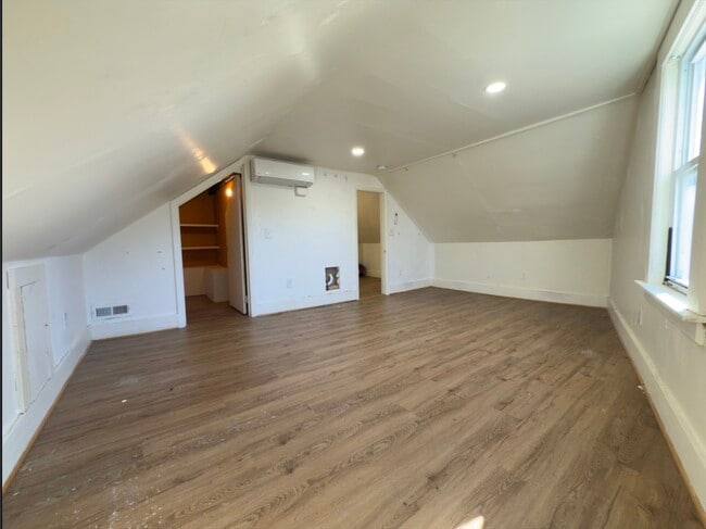 Building Photo - 112 South St