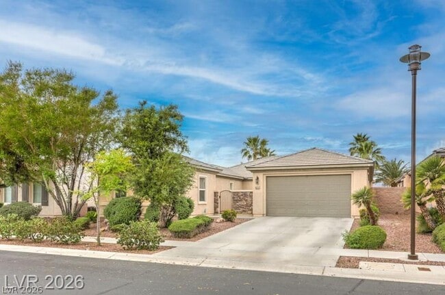 Building Photo - 8213 Bay Dunes St