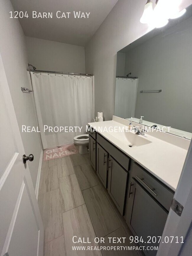 Building Photo - 1204 Barn Cat Way