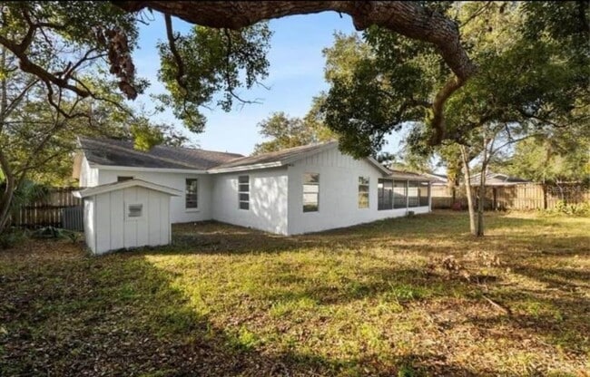 Building Photo - 14915 Gentilly Pl
