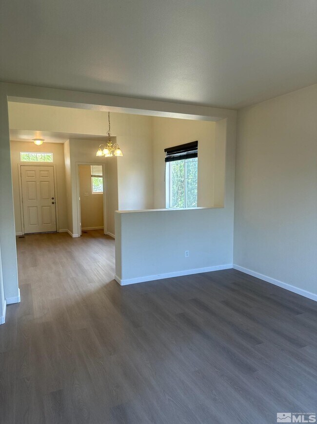 Building Photo - 5911 Sapphire Ridge Ct