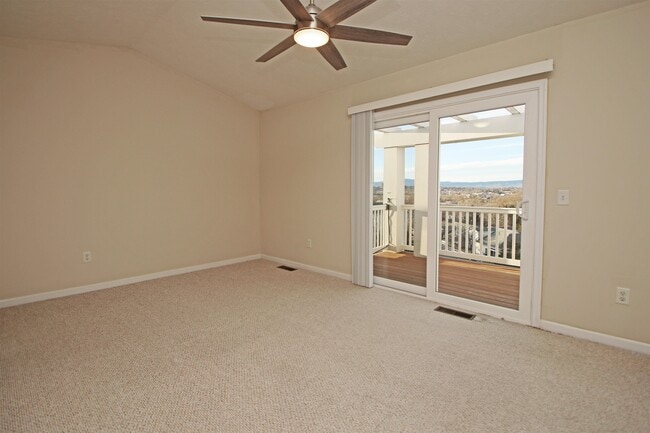 Building Photo - 1214 Old Richmond Circle