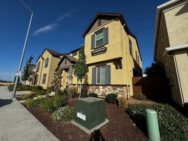 Primary Photo - You won't believe that this home is locate...