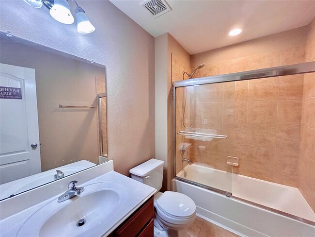Building Photo - 803 Sweet Flower Dr