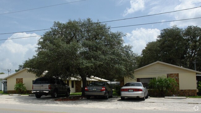Primary Photo - 1107-1113 W State St