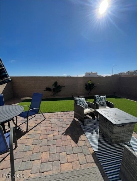 Building Photo - 1219 Solemn Cactus Ave