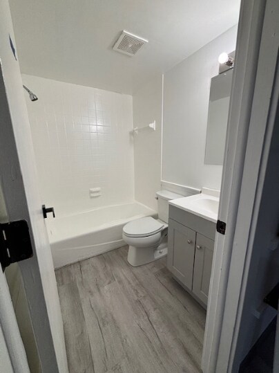 Building Photo - 595 Wagner Dr
