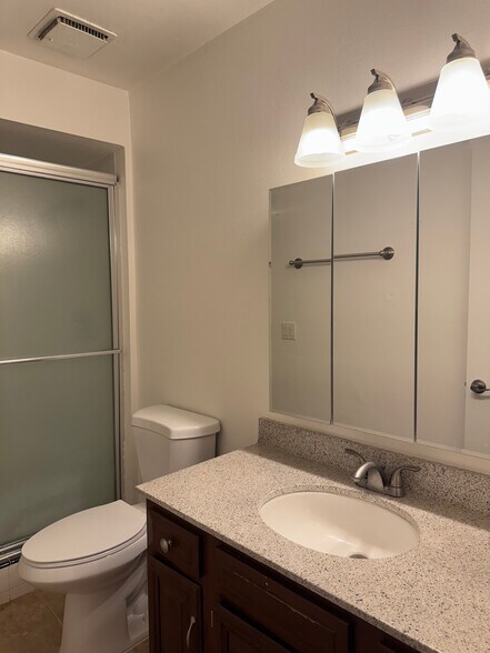 Building Photo - 1550 N Stapley Dr