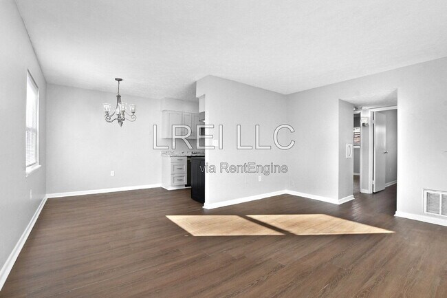 Building Photo - 3325 Breckenridge Ln
