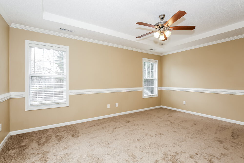 Building Photo - 708 Peach Orchard Dr