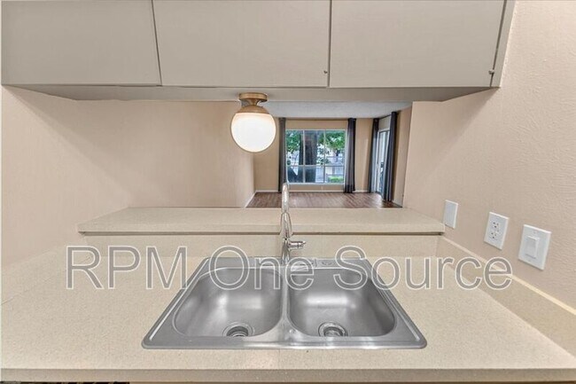 Building Photo - 4859 Cedar Springs Rd