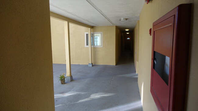 Building Photo - 2606 Benvenue Ave