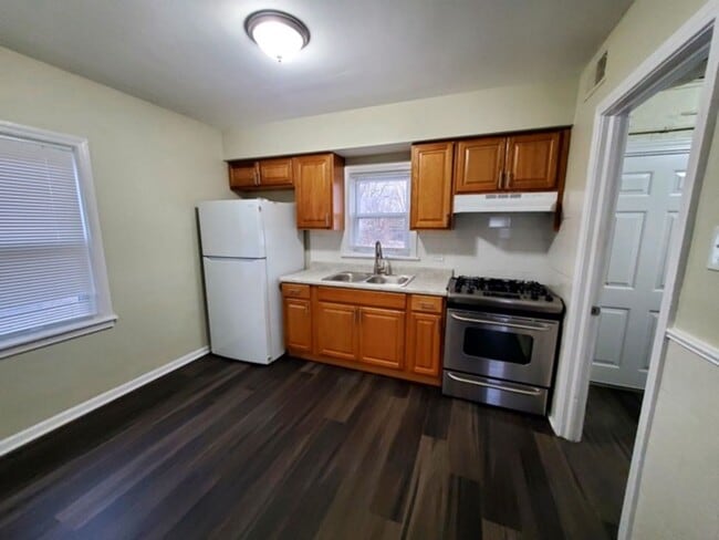 Building Photo - Oak Lawn Home
