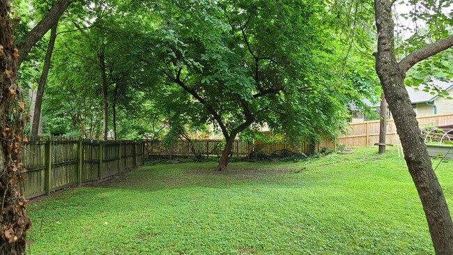 Building Photo - This Hillcrest Bungalow is just what you w...