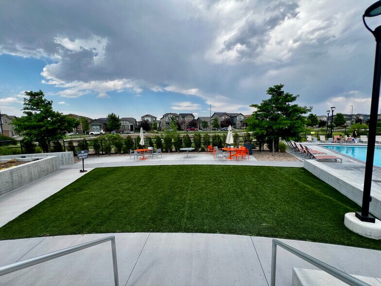 Building Photo - 16061 Bolling Dr