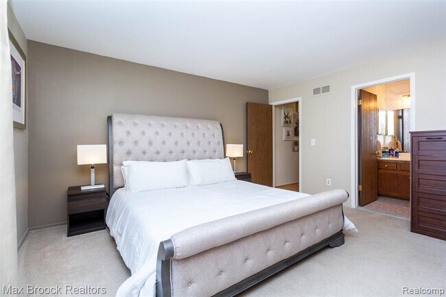 Building Photo - 1860 Christy Ct