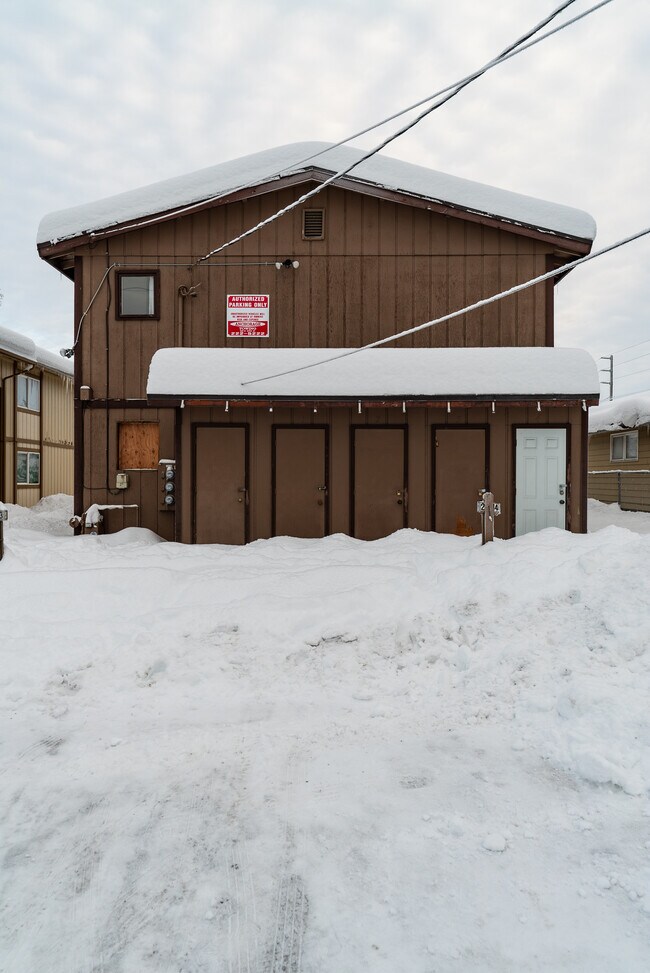 Exterior - 508 N Bliss St