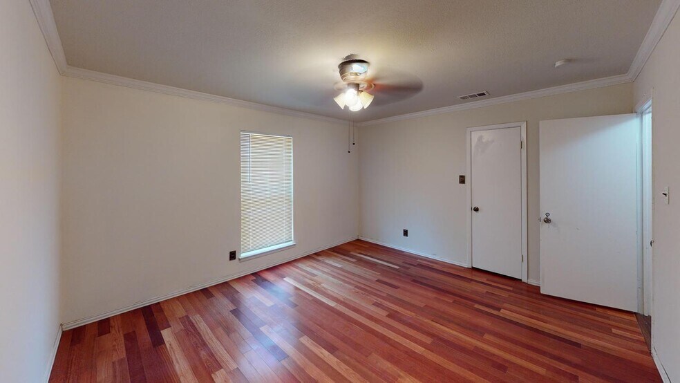 Building Photo - 1705 Cushing Park Dr