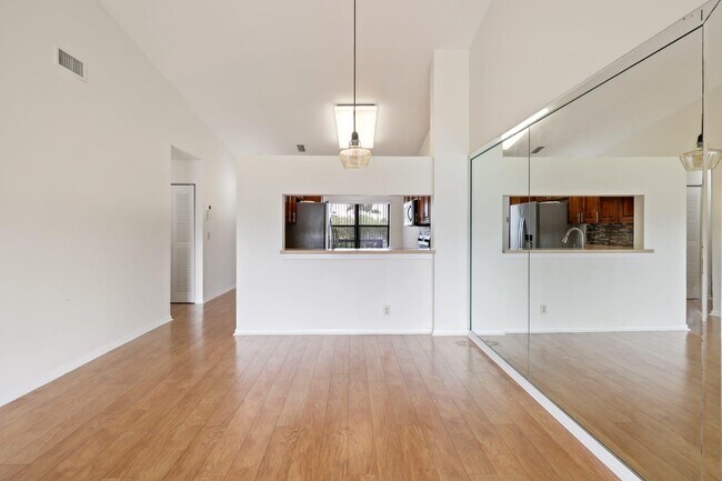 Building Photo - 4698 Lucerne Lakes Blvd E