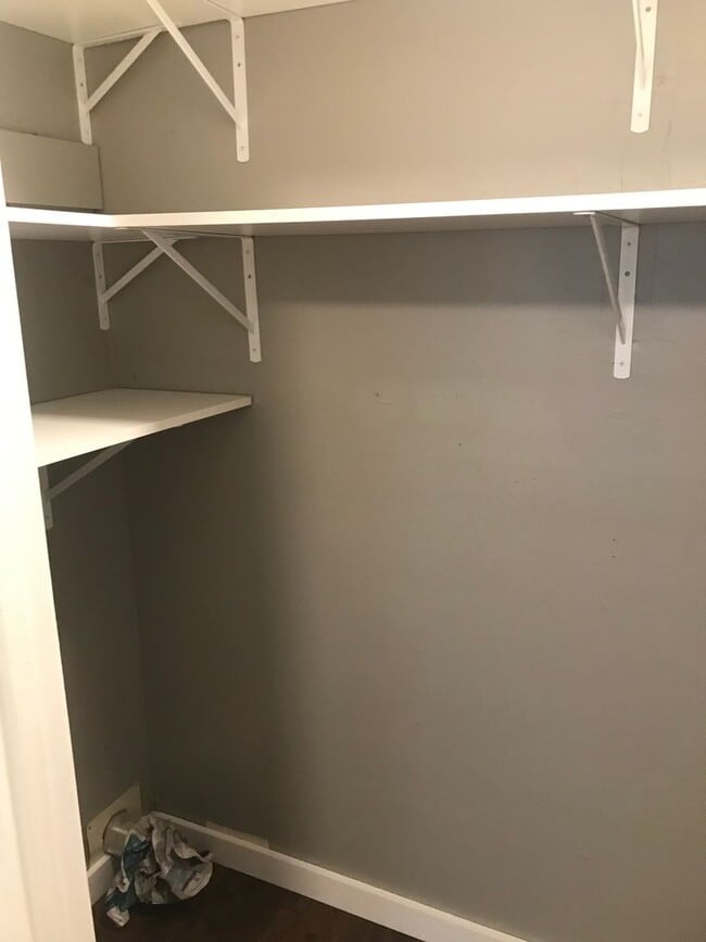 Building Photo - Completely Remodeled Home on a Dead End Road