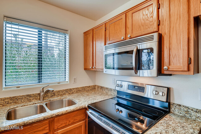 Primary Photo - 13636 N Saguaro Blvd