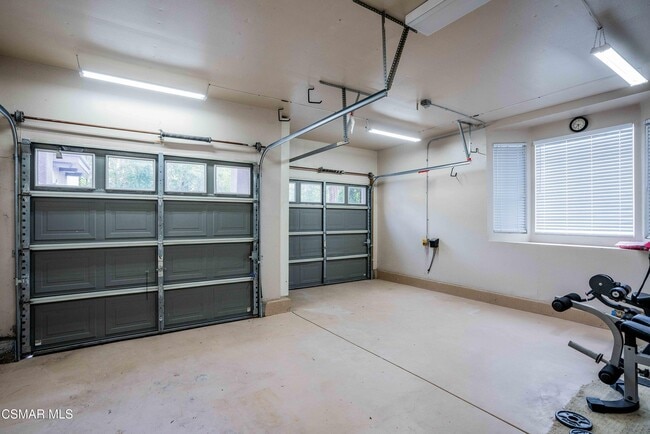 Building Photo - 504 Rustic Hills Dr