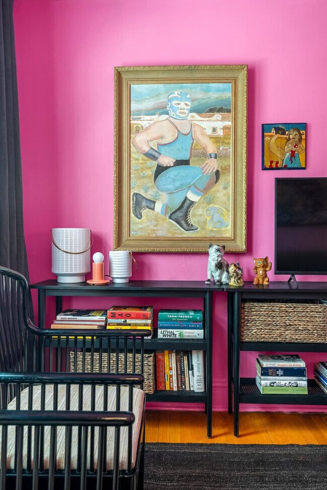 Building Photo - 3553 N Racine Ave