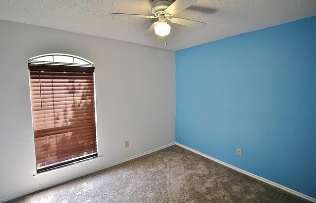 Building Photo - 6506 Impala Dr