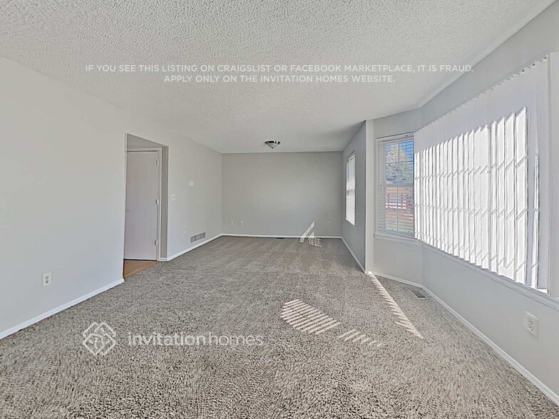 Building Photo - 16943 E Ithaca Cir