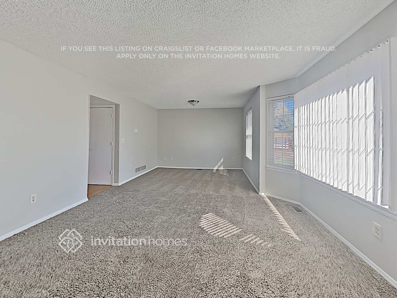 Building Photo - 16943 E Ithaca Cir