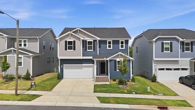 Building Photo - 1513 Underbrush Dr