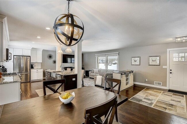 Building Photo - Updated Brookfield 4 bedroom home