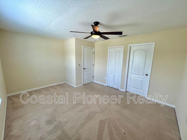 Building Photo - 2123 Roanoke Springs Dr